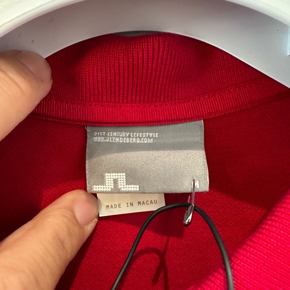 J Lindeberg Polo Short in Red - Picture 4 of 4